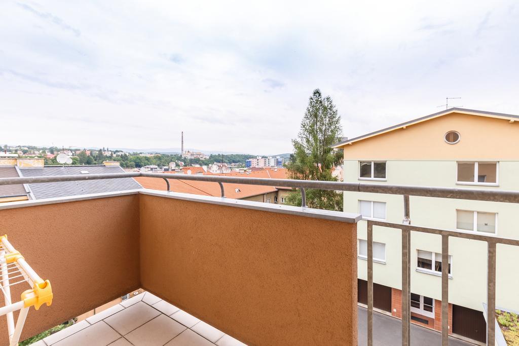 Modern With 2 Bedrooms *